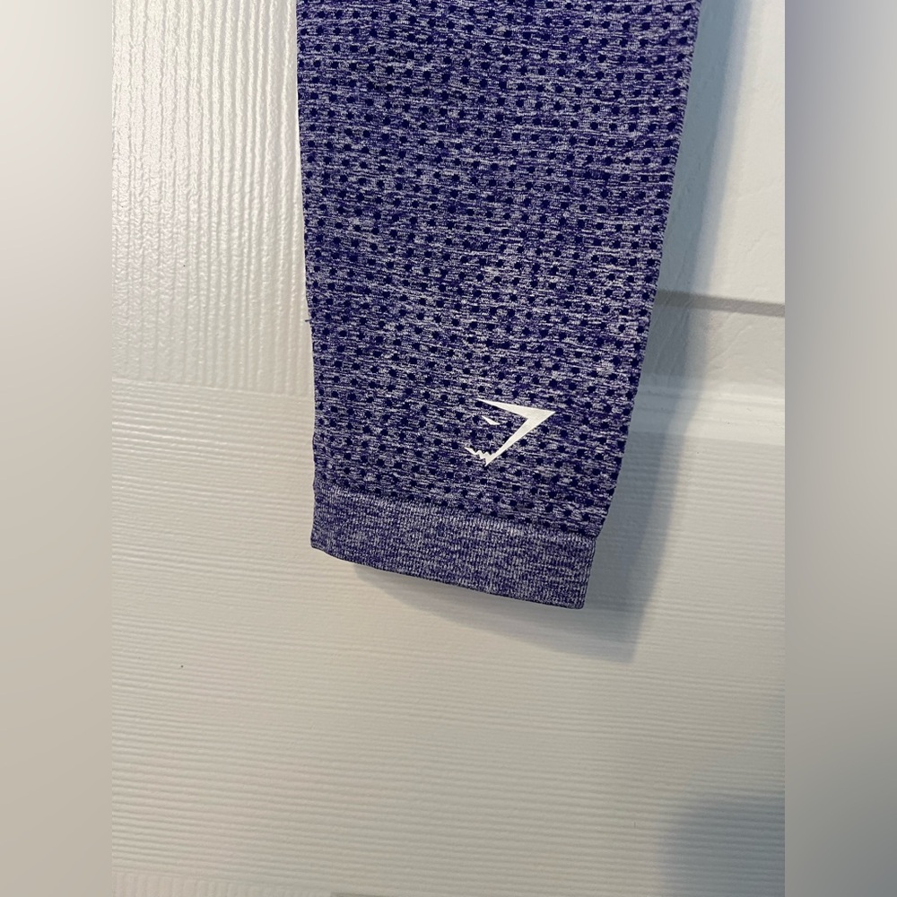 Gymshark Purple Leggings EUC - Picture 3 of 5